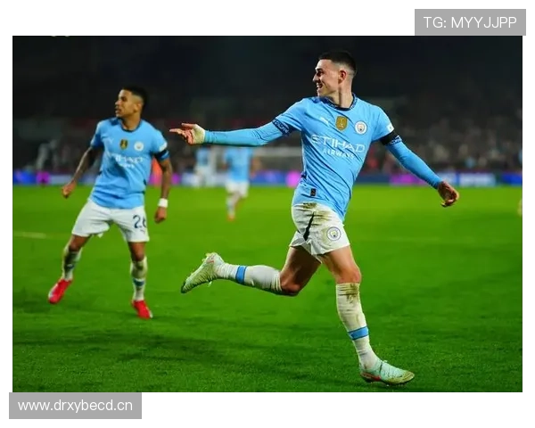 福登日常饮食与作息安排体现职业球员自律性