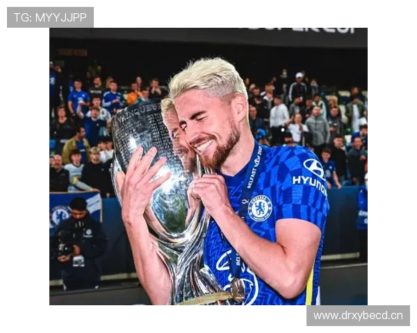 若日尼奥职业轨迹:从那不勒斯到切尔西,中场核心的稳健成长 若日尼奥职业轨迹:从那不勒斯到切尔西,中场核心的稳健成长