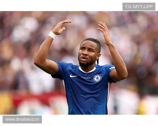 恩昆库从边锋到中路核心的角色演变解析