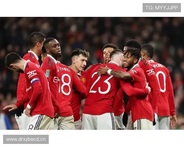 曼联中场拦截能力薄弱，攻防转换表现波动正对球队稳定性形成制约